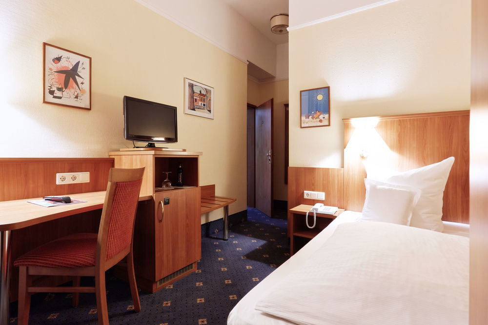 Doria Hotel Dusseldorf Exterior photo